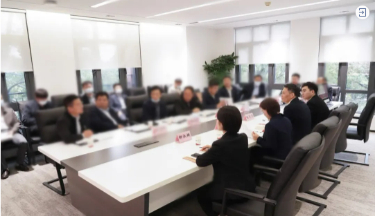  東方龍商務集團是順勢而為，因勢利導成長起來的行業內高新技術企業