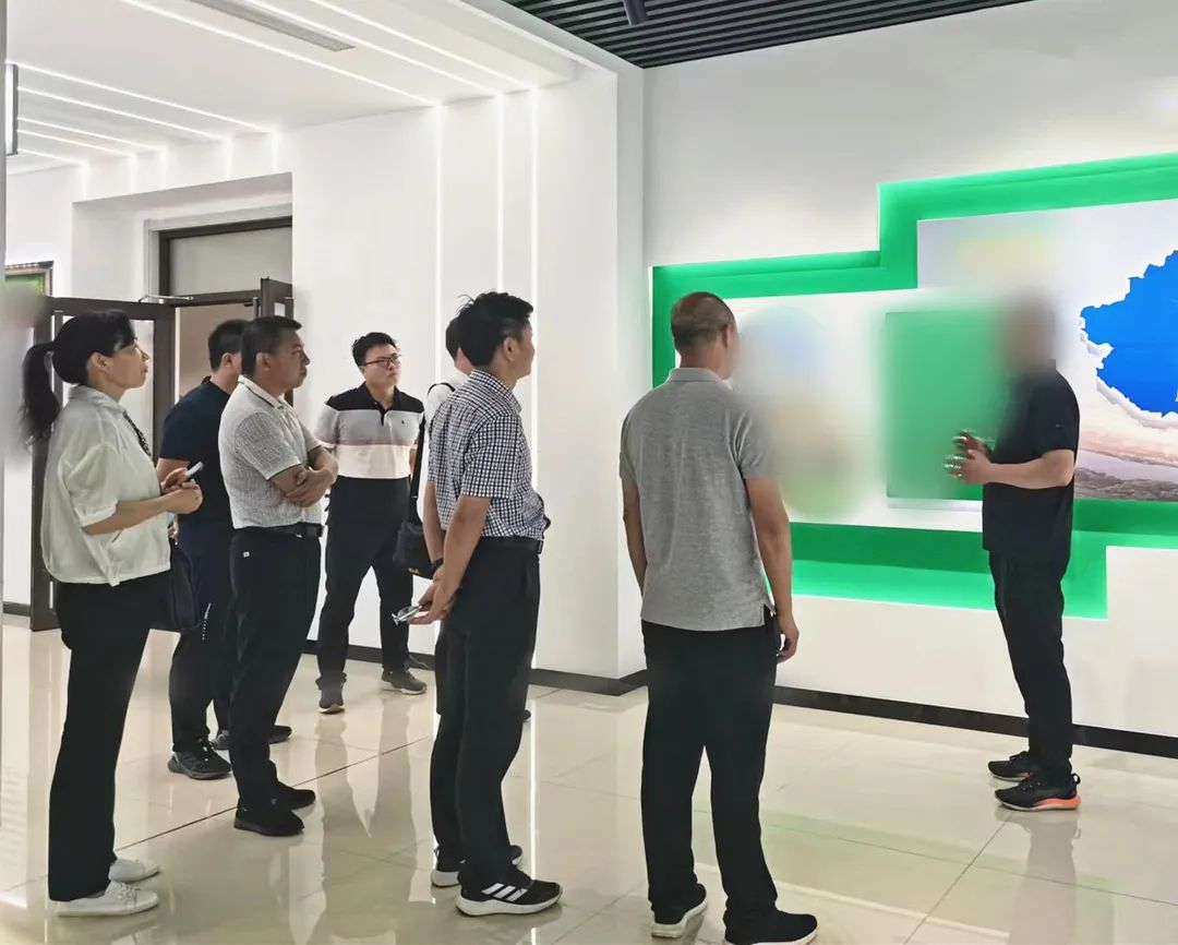 背景雄厚，高端建材領域知名供應商！新疆某地方政府成功考察品牌高性能節能保溫材料投資選址項目
