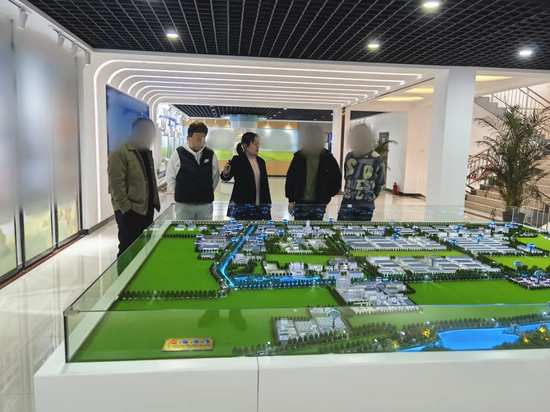 知名品牌，產品覆蓋全國市場！高品質寵物食品擴建投資選址項目方實地考察山東某地方政府