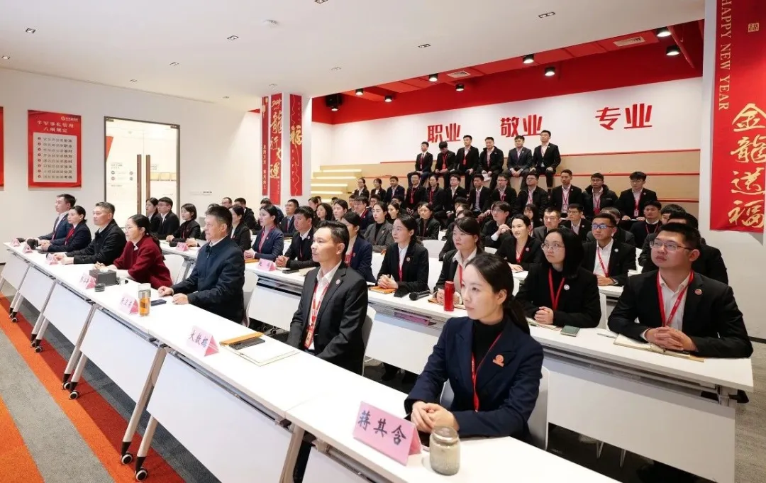 抓牢“項目落地”主線，打好全年“收官戰”！11月下旬，集團共35個優質投資選址項目通過評估