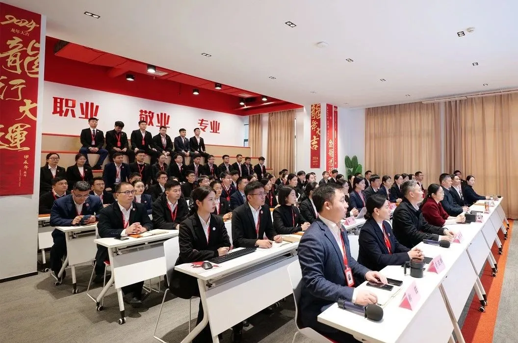 抓牢“項目落地”主線，打好全年“收官戰”！11月下旬，集團共35個優質投資選址項目通過評估